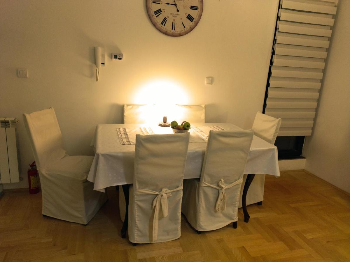 Apartman Gana Altina Lux Belgrado Esterno foto